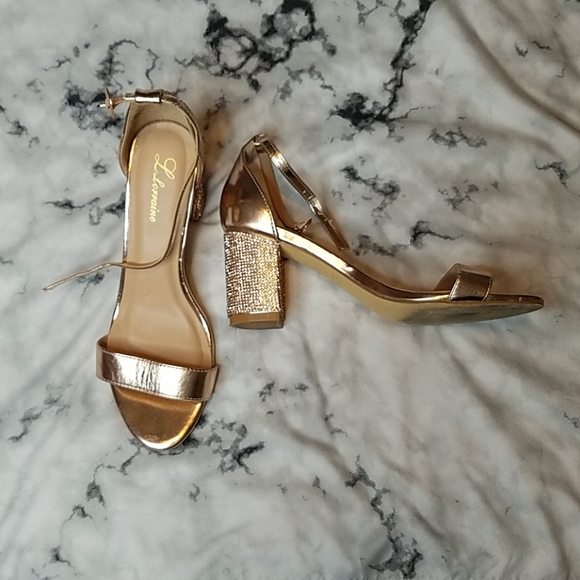 lorraine Shoes - Size 8.5 Lorraaine sparkly rosegold heels